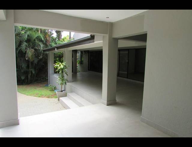 5 BEDROOM HOUSE FOR SALE IN WHITE RIVER EXT 18